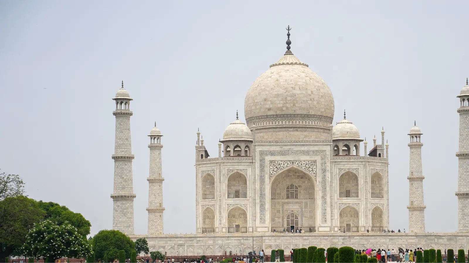 Near Taj Mahal 